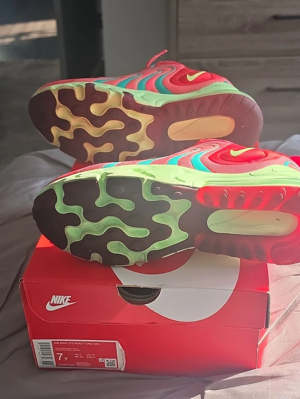Nike Womens and Kids Nike AIRMAX and Converse Sneakers BUNDLE DEAL